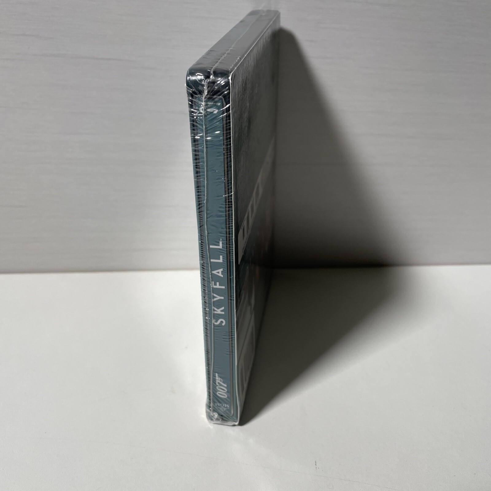 Skyfall (Blu-ray, 2012, Walmart Limited Edition) Daniel Craig, Javier Bardem