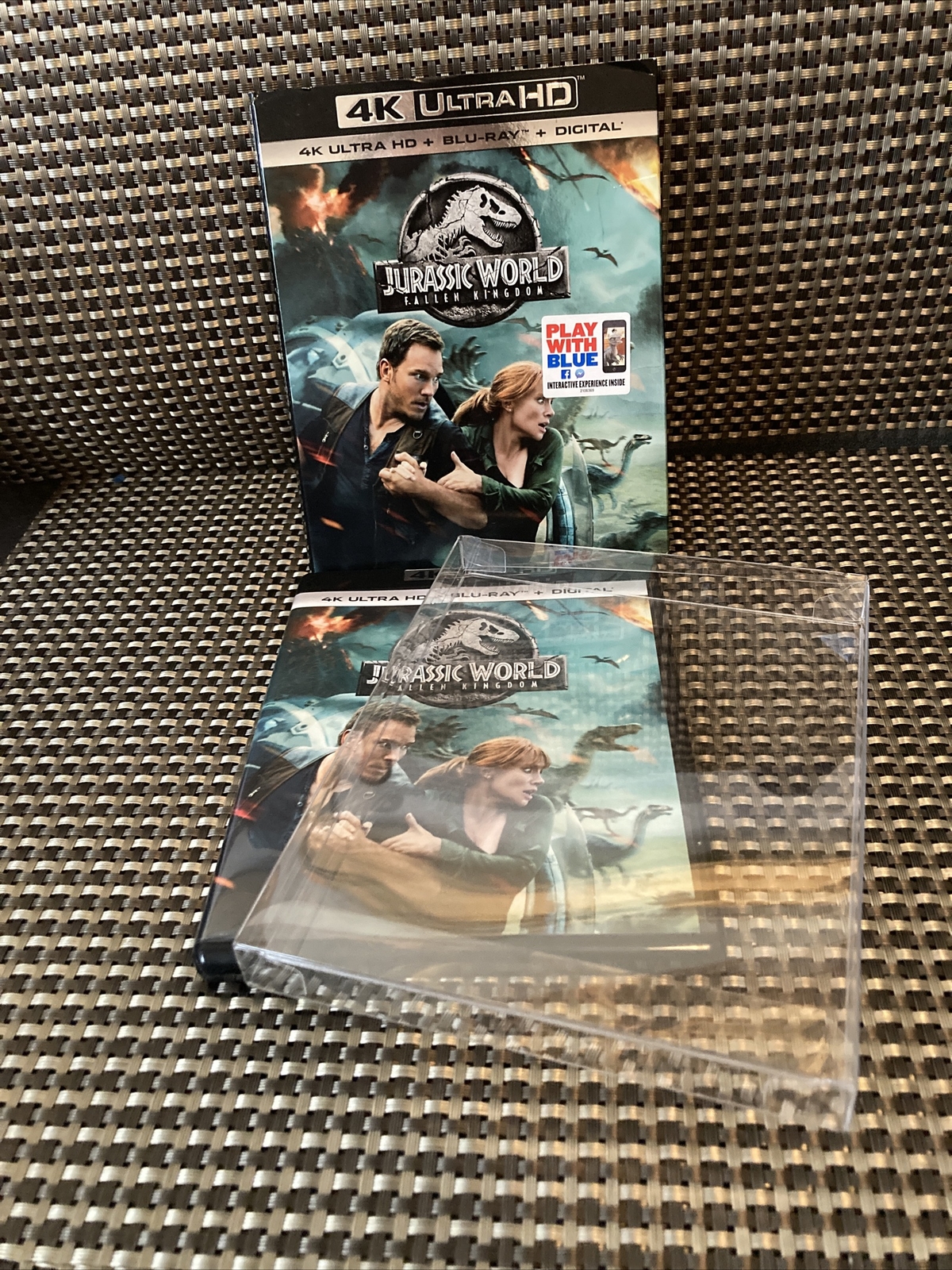 Jurassic World: Fallen Kingdom 4K/Blu-ray With Slipcover + Free Vinyl Protector