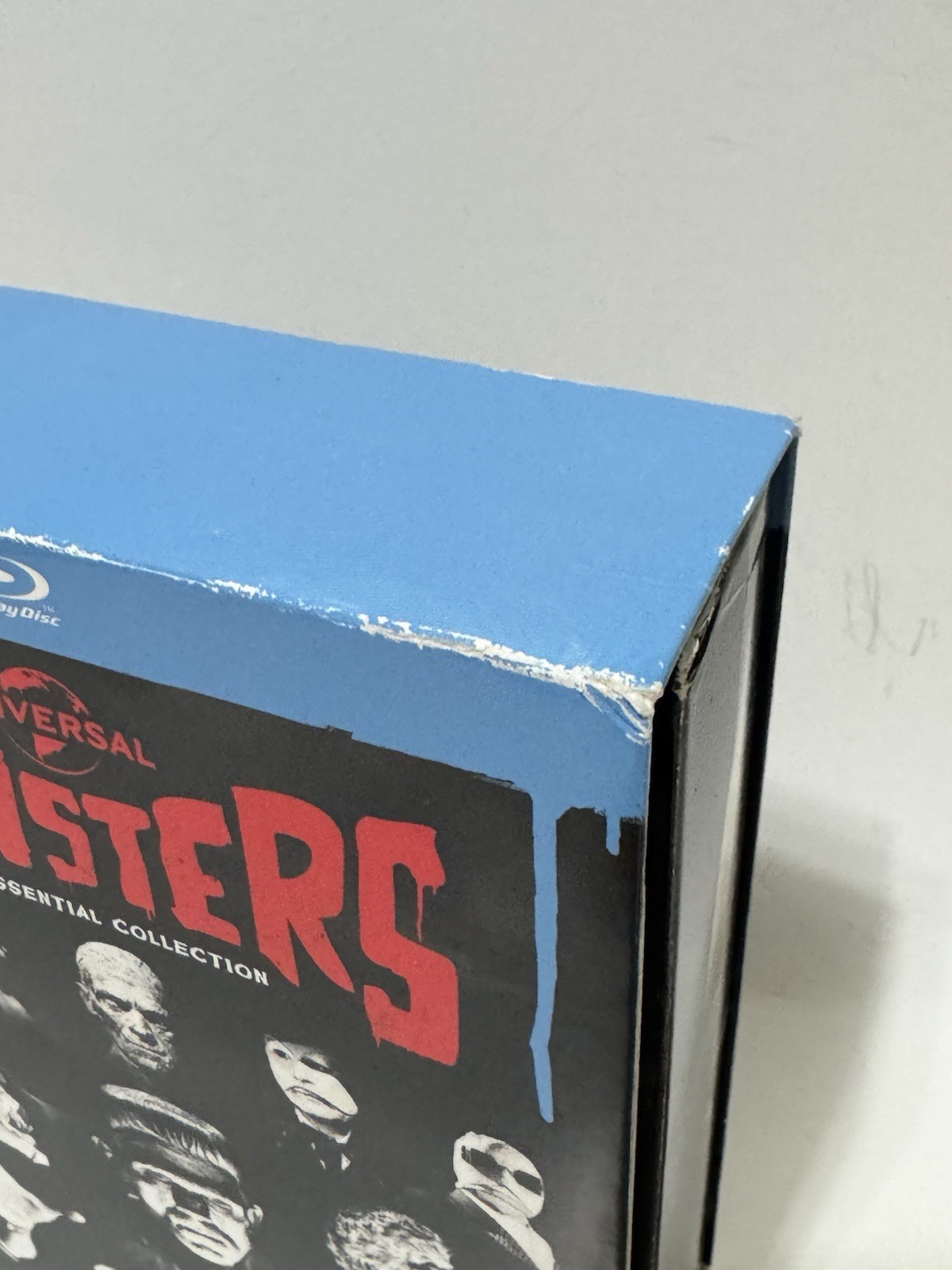 Universal Monsters BLU-RAY 8 Horror Disc Box Set Classics With Postcard Artwork