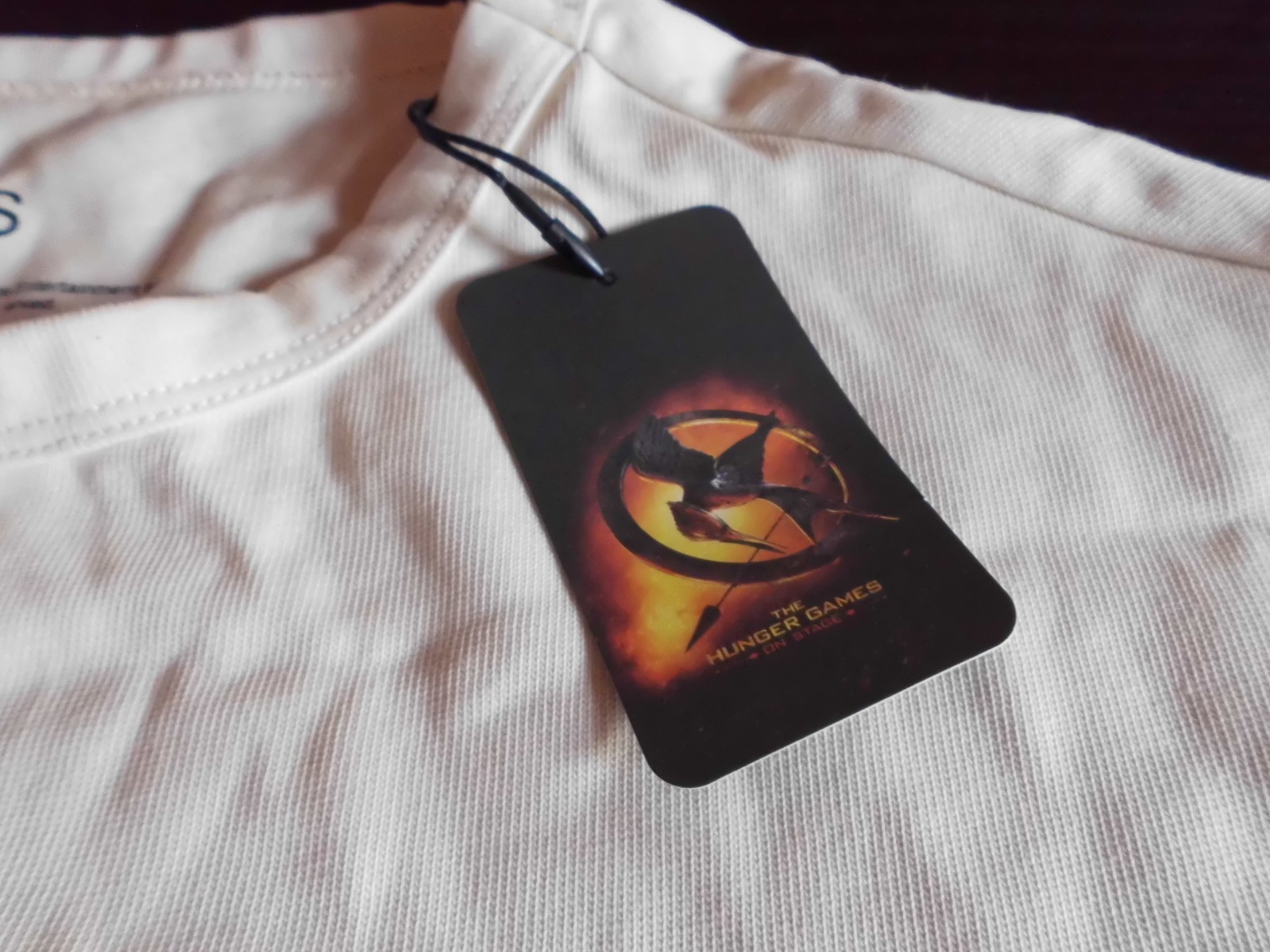 Hunger Games Live On Stage London T-Shirts Small Brand New With Tags