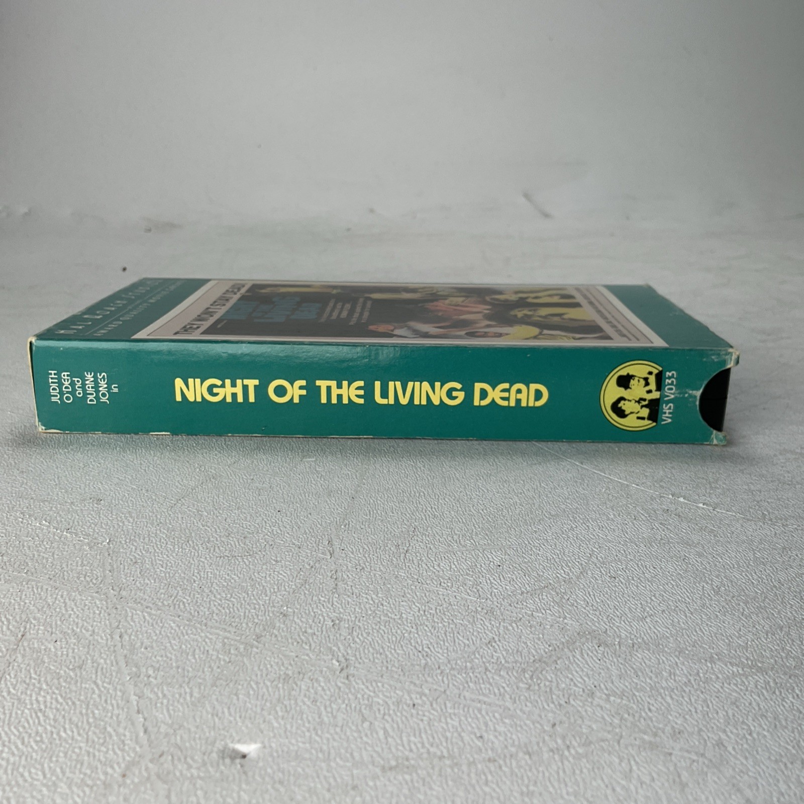 Night of the Living Dead (VHS, 1985) Hal Roach Studios