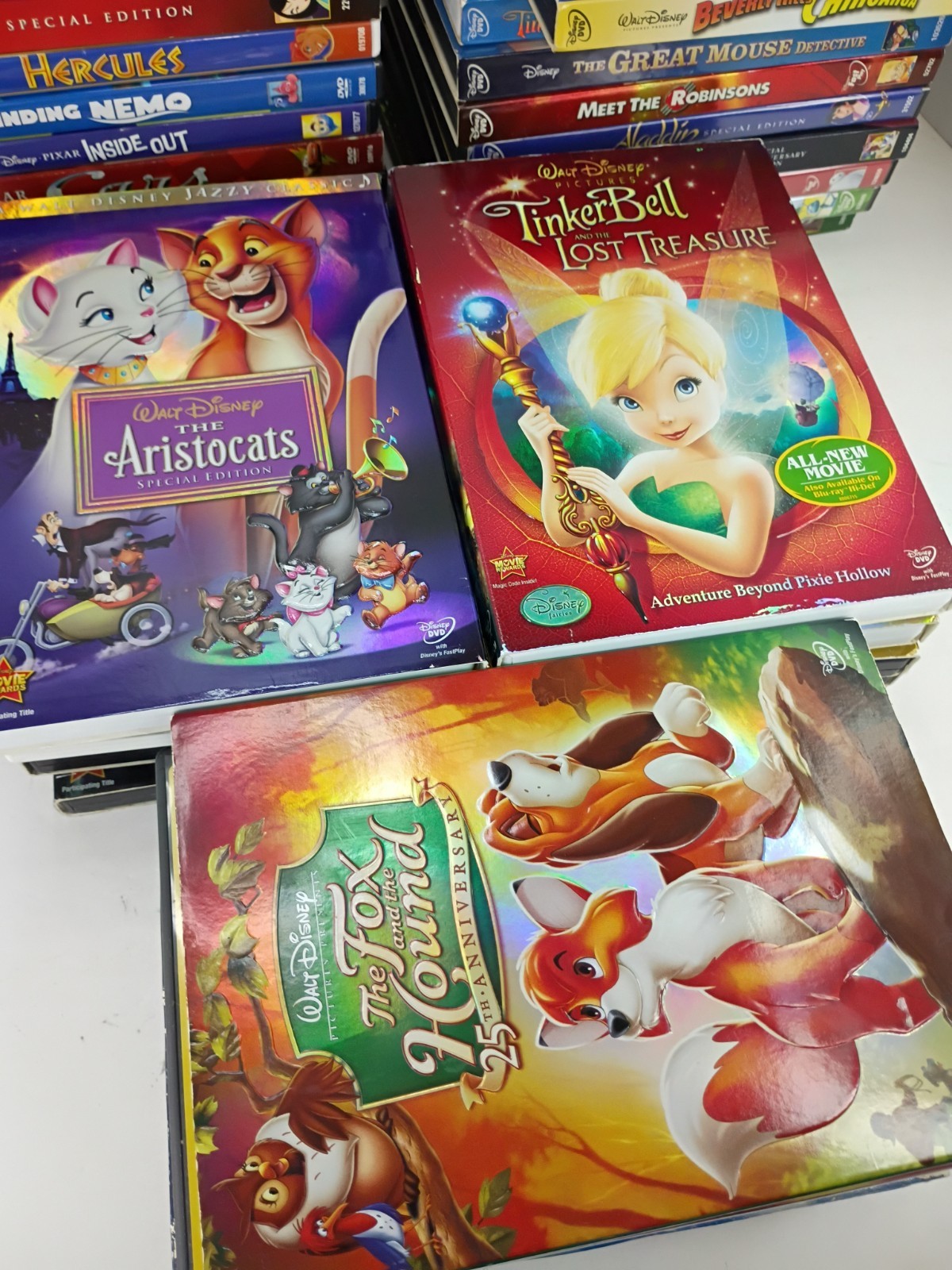 Lot Of Kids Disney DVDs Up Mulan Nemo Dragon Fantasia Lilo Pooh Tinkerbell Alice
