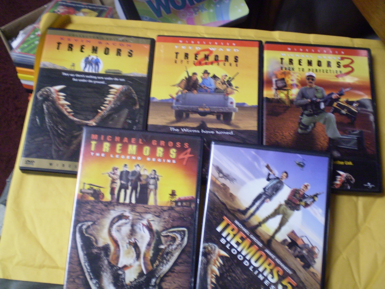 (5) Tremors Horror DVD Lot: Tremors 1, 2, 3, 4 & 5 Kevin Bacon Michael Gross