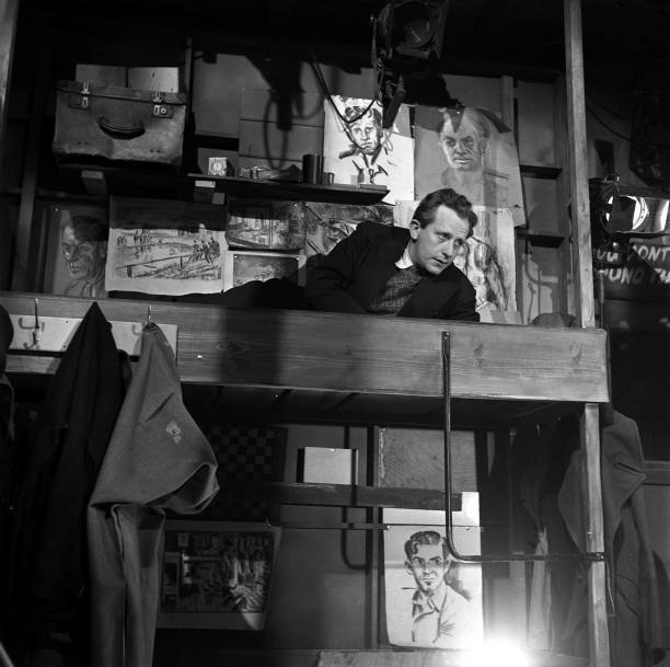 director Lewis Gilbert during the filming of The spare man 1950s Old Photo