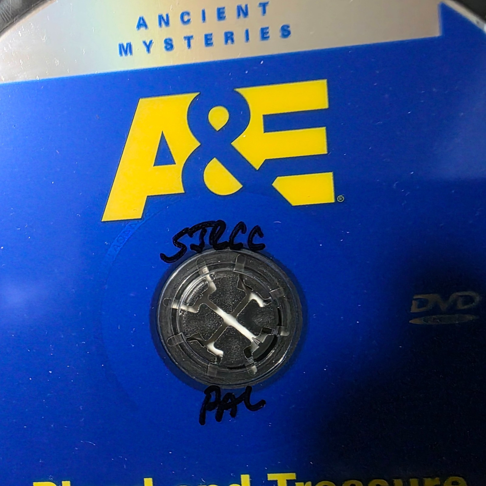 A&E Documentary: Blood & Treasure in Peru (1995)/Used DVD/Good Condition/Tested