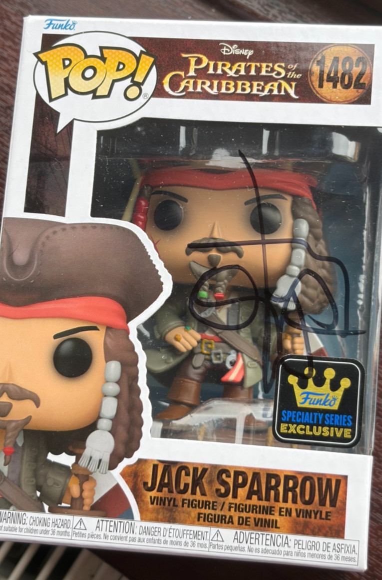 Johnny Depp Hand Signed Jack Sparrow #256 Funko Pop + PSA QO Card + COA Grade A