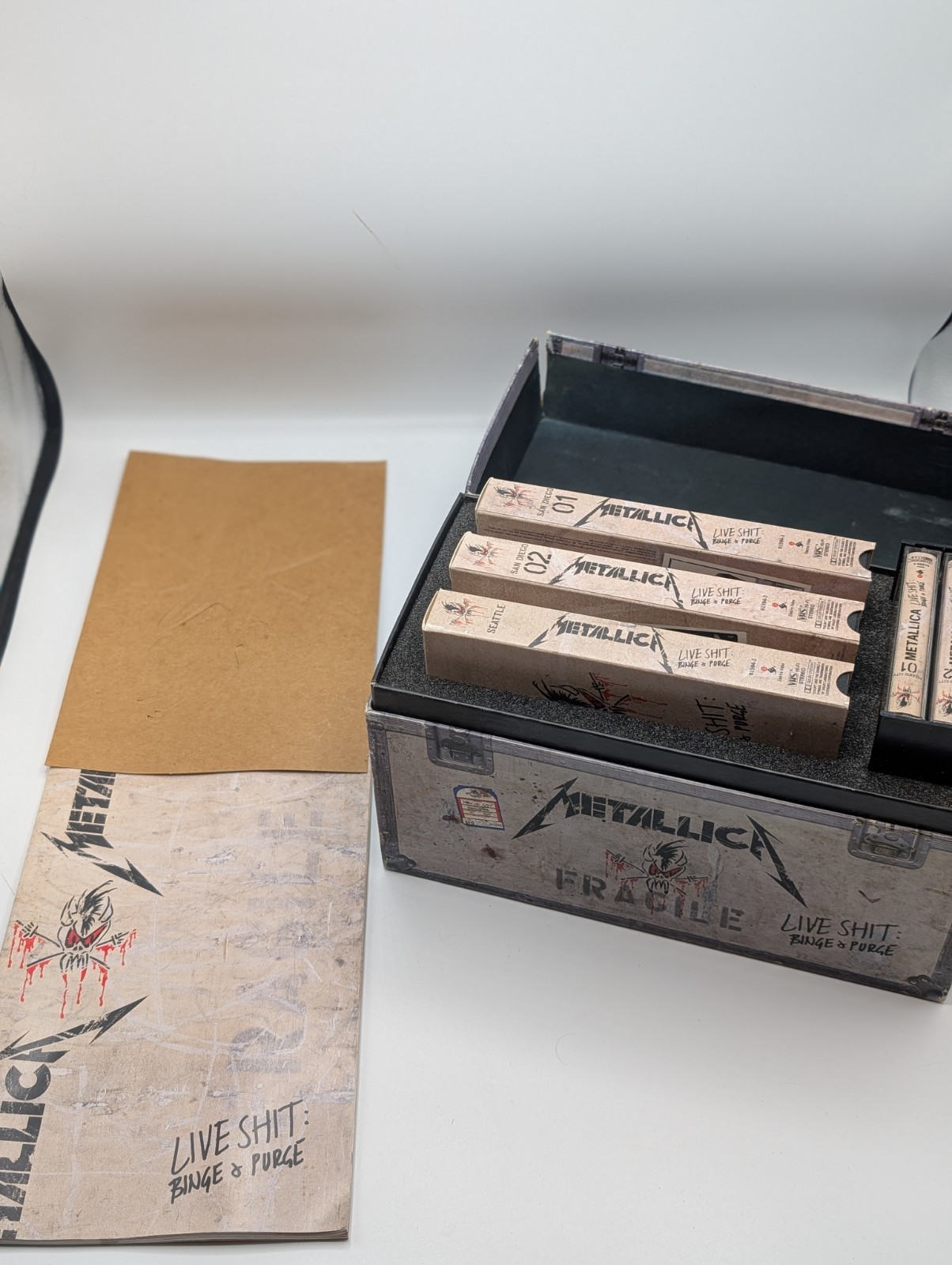 Metallica Live Shit Binge & Purge Box Set 1993 Complete w/ CDs VHS Book Stencil
