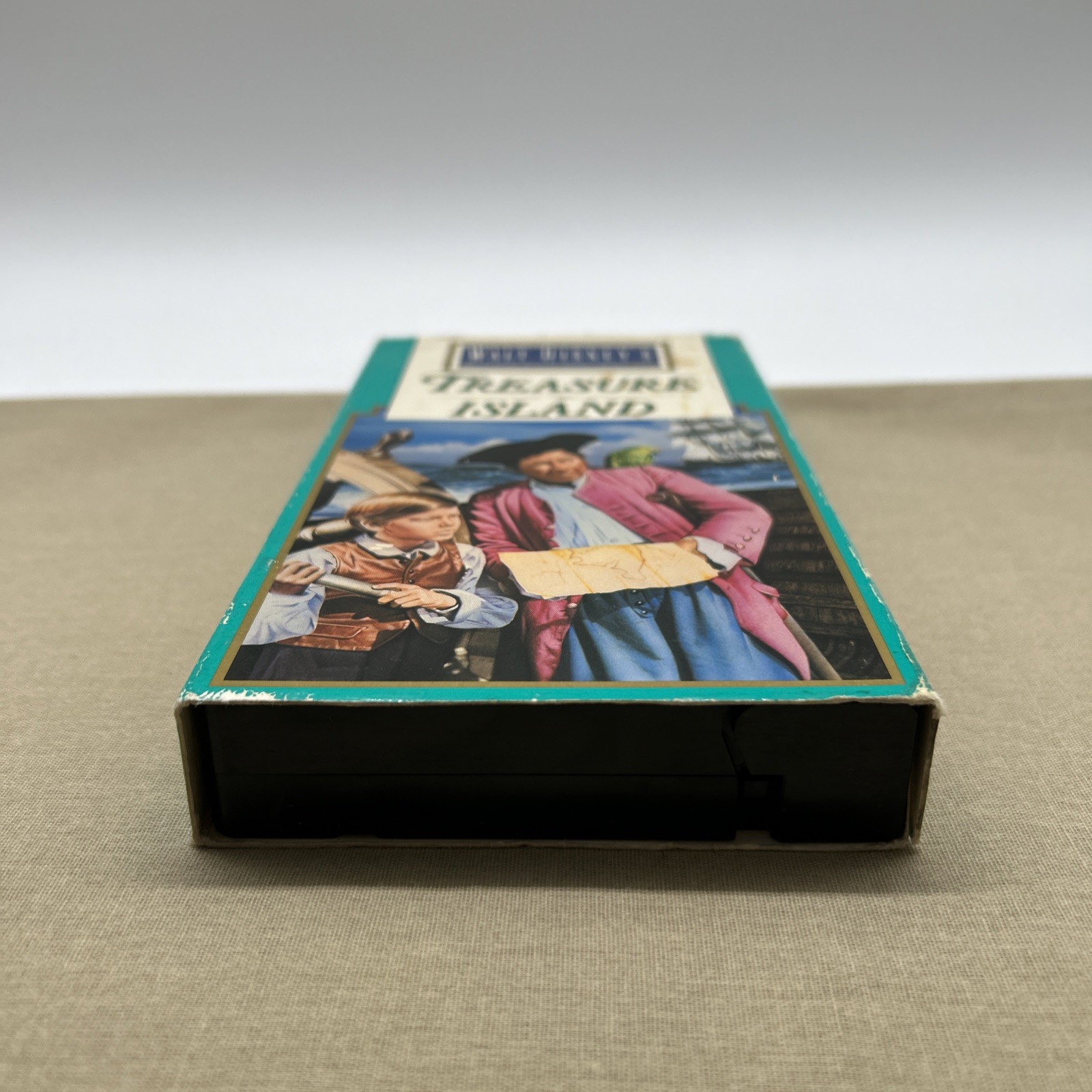 Walt Disney’s Treasure Island (VHS 1950) Swashbuckling Adventure Bobby Driscoll