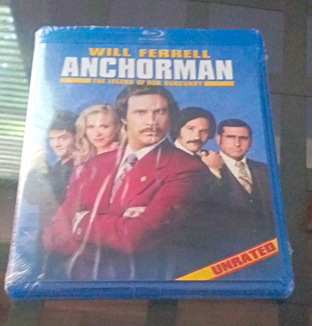 Anchorman: The Legend of Ron Burgundy Unrated Blu-ray w/ Ferrell, McKay, Extras