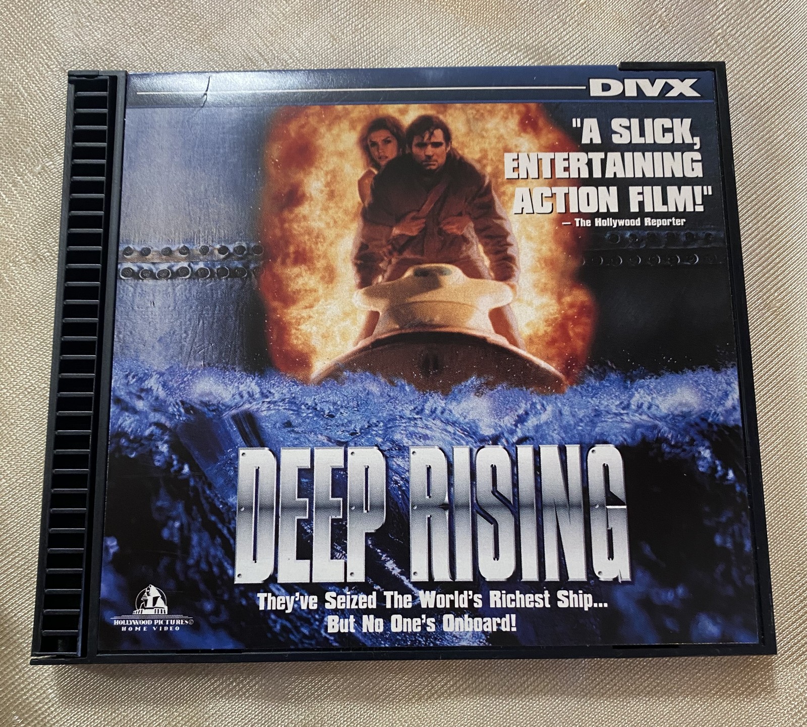Deep Rising DIVX Movie NOT DVD or Blu-Ray Creatures Monsters Action