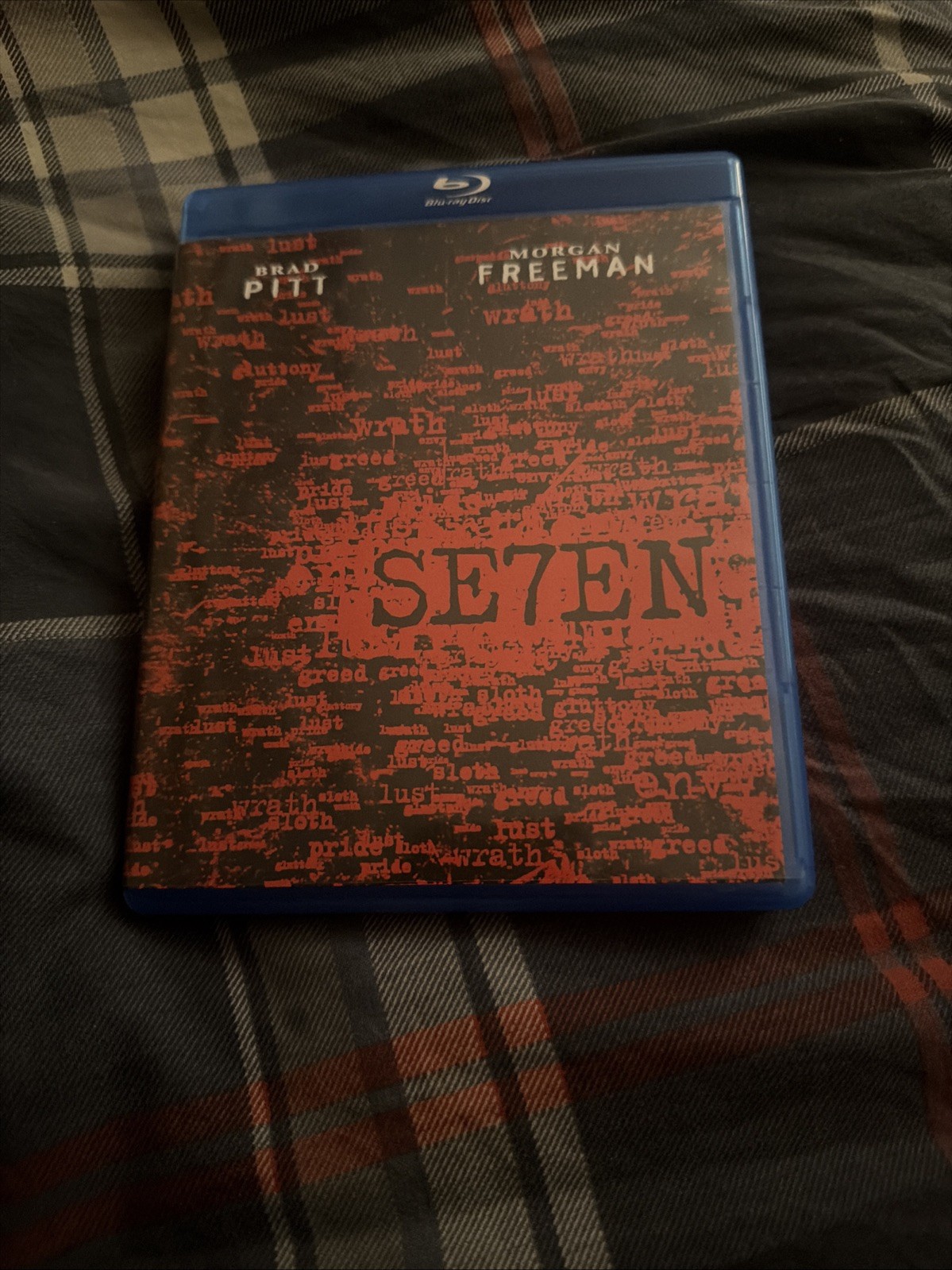 Seven : (Blu-ray, 1995) : Brad Pitt, Morgan Freeman