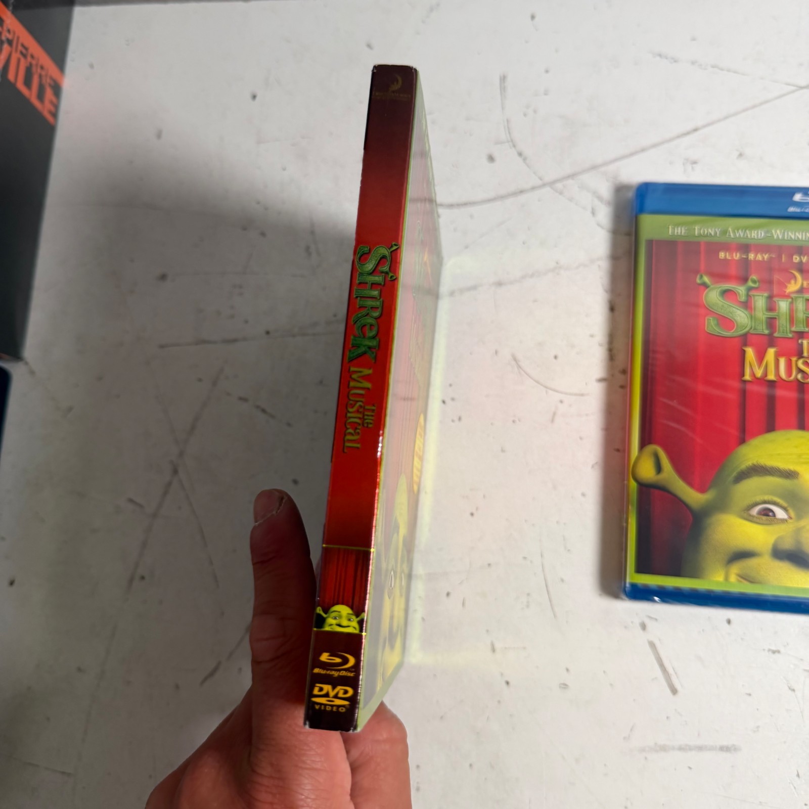 Shrek The Musical Deluxe Edition (Blu-ray/DVD) DreamWorks Musical Fantasy Movie