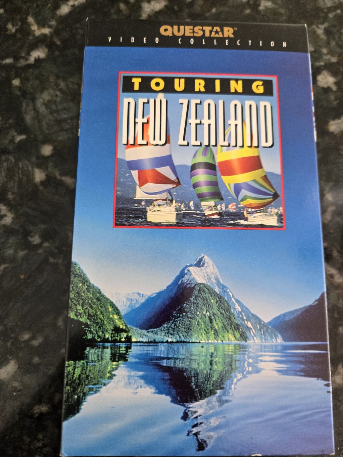 Touring New Zealand (VHS, 1998)