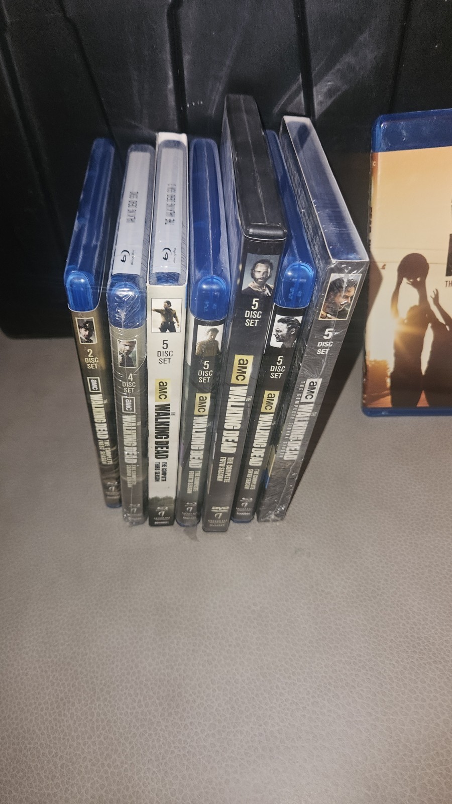 The Walking Dead Seasons 1 2 3 4 5 6 8 + Fear The Walking Dead 1 Bluray Dvd