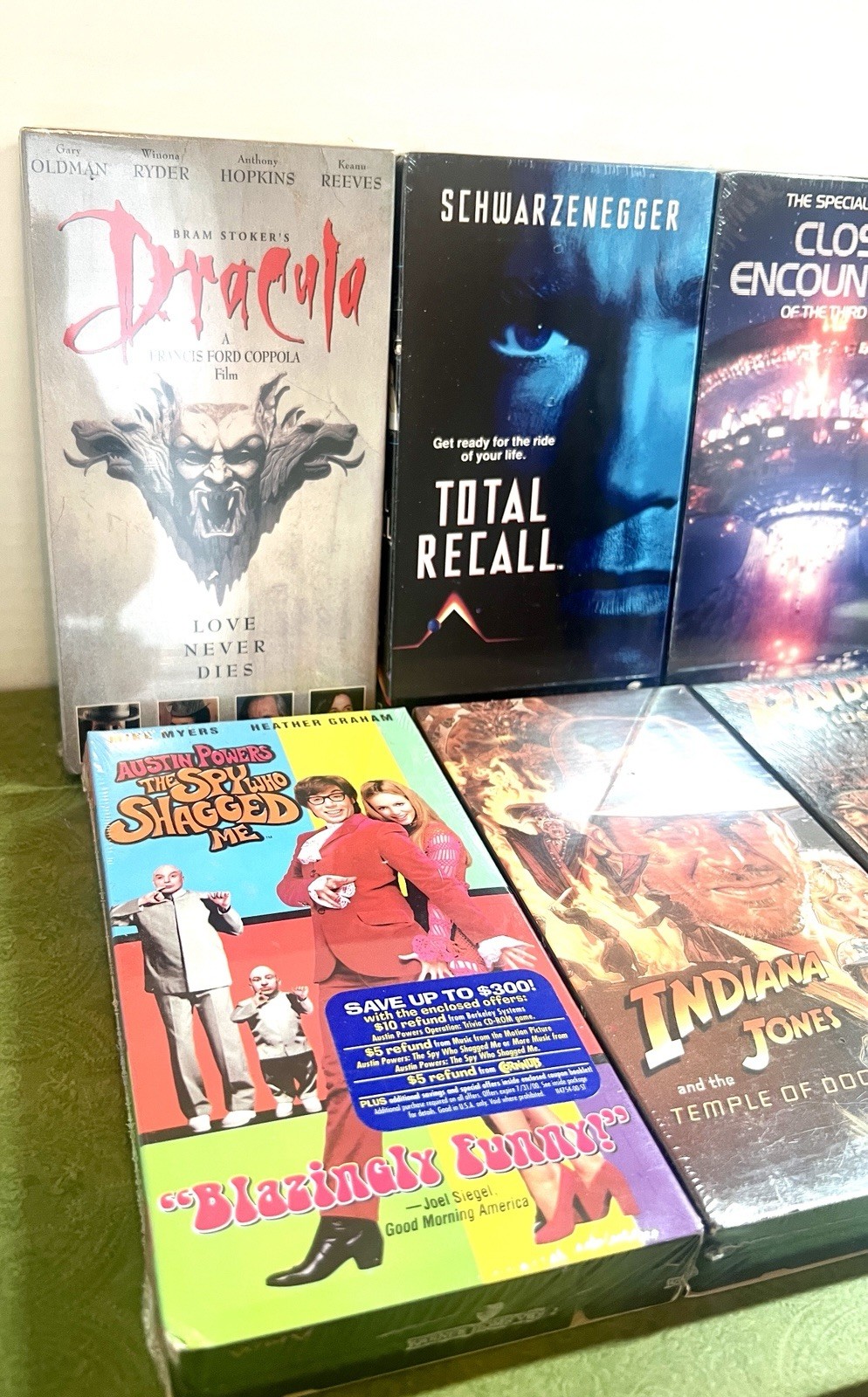 Sealed VHS Lot 6 Watermark Total Recall, Indiana Jones, Dracula, Close Encounter