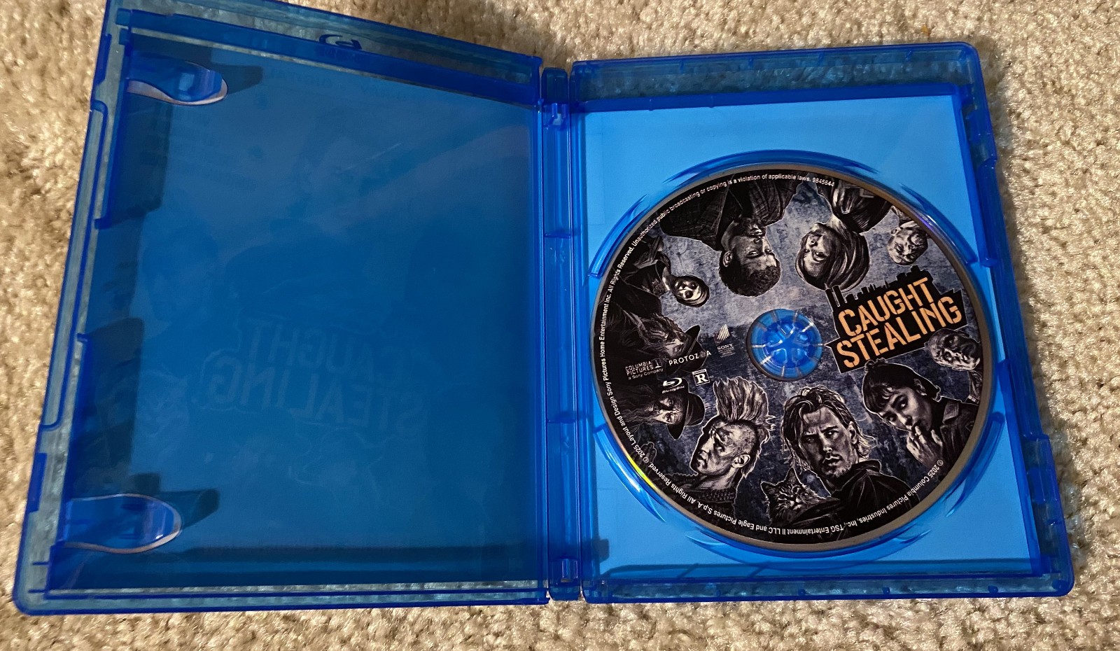 Caught Stealing Blu Ray Austin Butler Darren Aronofsky FREE SHIPPING