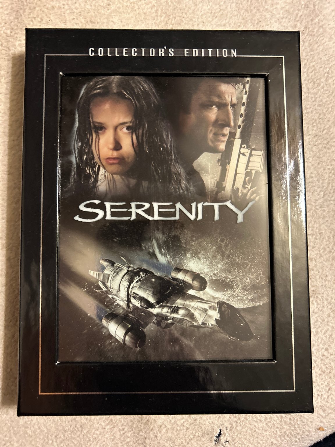 Serenity DVD 2007 Collector’s Edition Nathan Fillion Summer Glau Joss Whedon