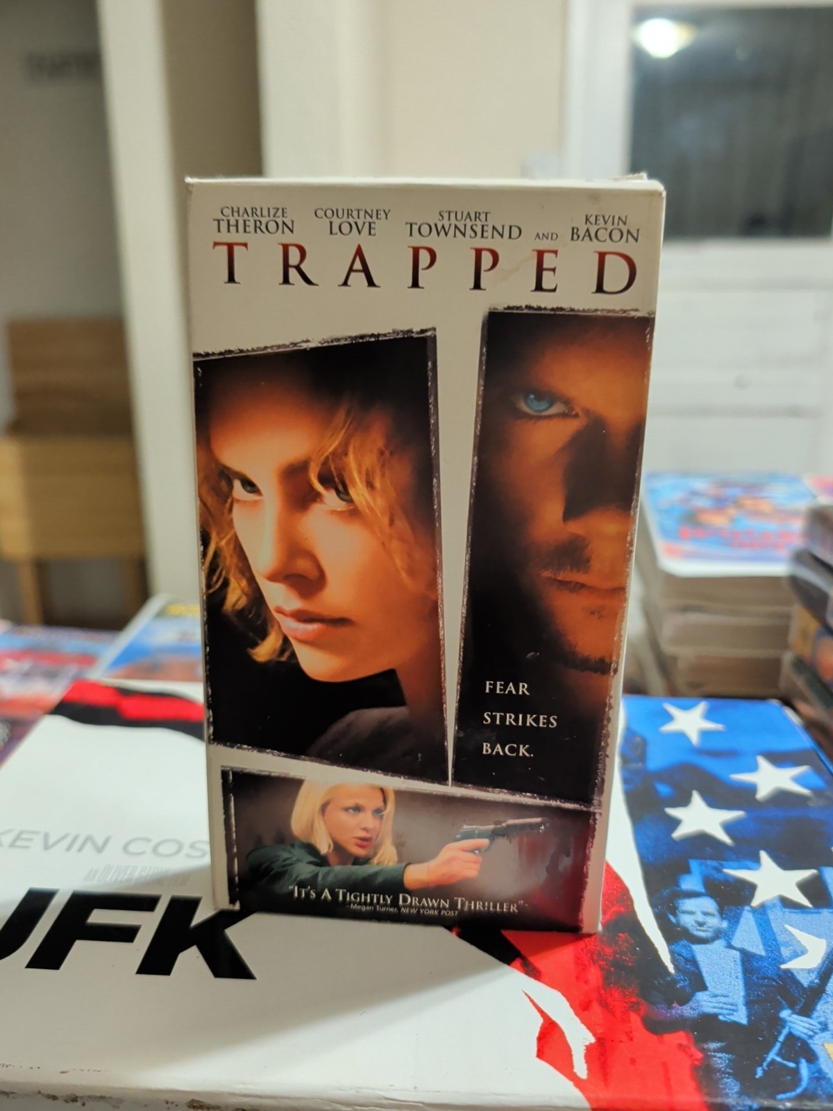 Trapped (VHS, 2002) Kevin Bacon