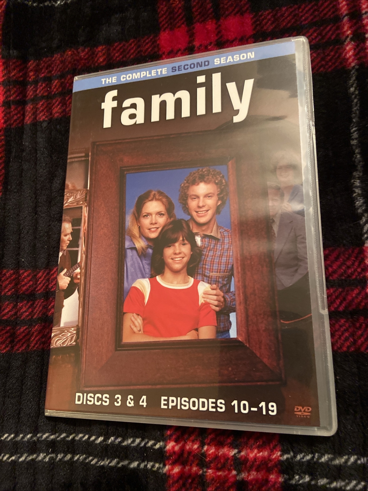 The Family – The Complete First & Second Seasons DVD 2006 6-Disc Set 70s Sitcom
