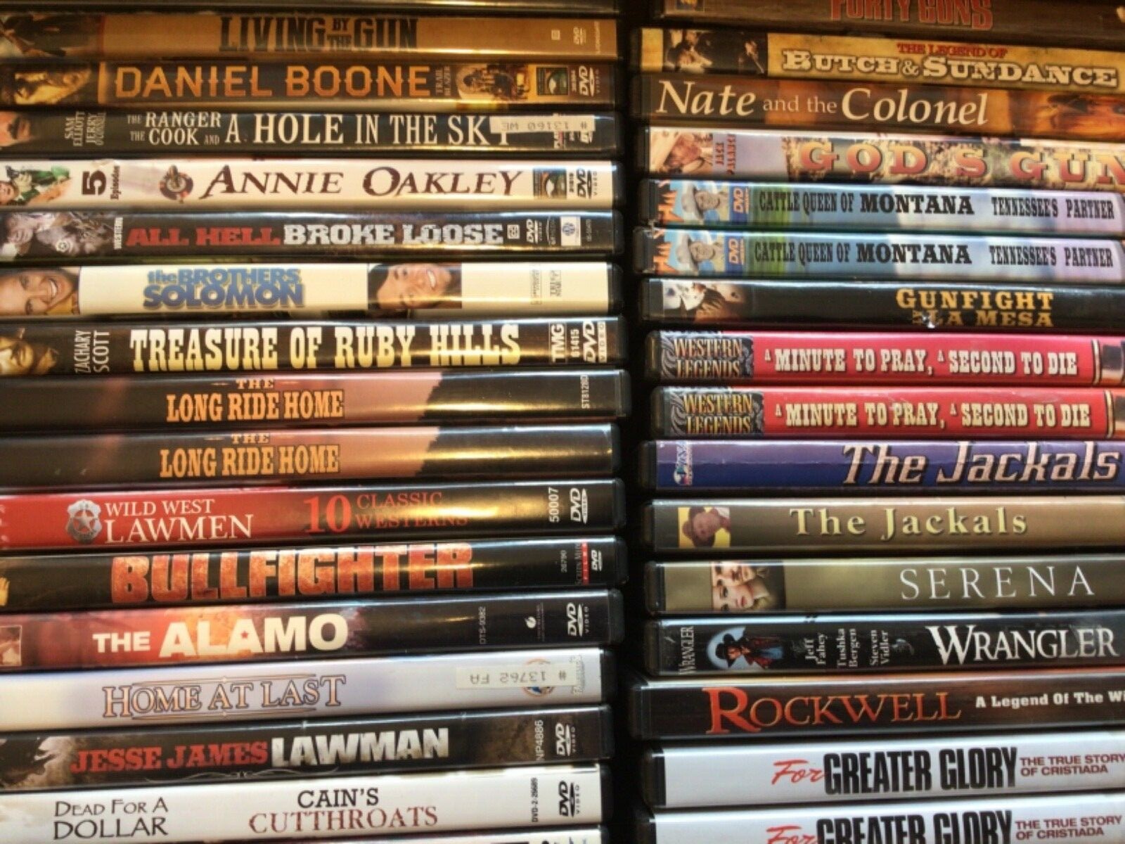DVD PICK and CHOOSE From 250 Westerns, War, Classics 🤠 🤠🤠 Flat Rate Shipping