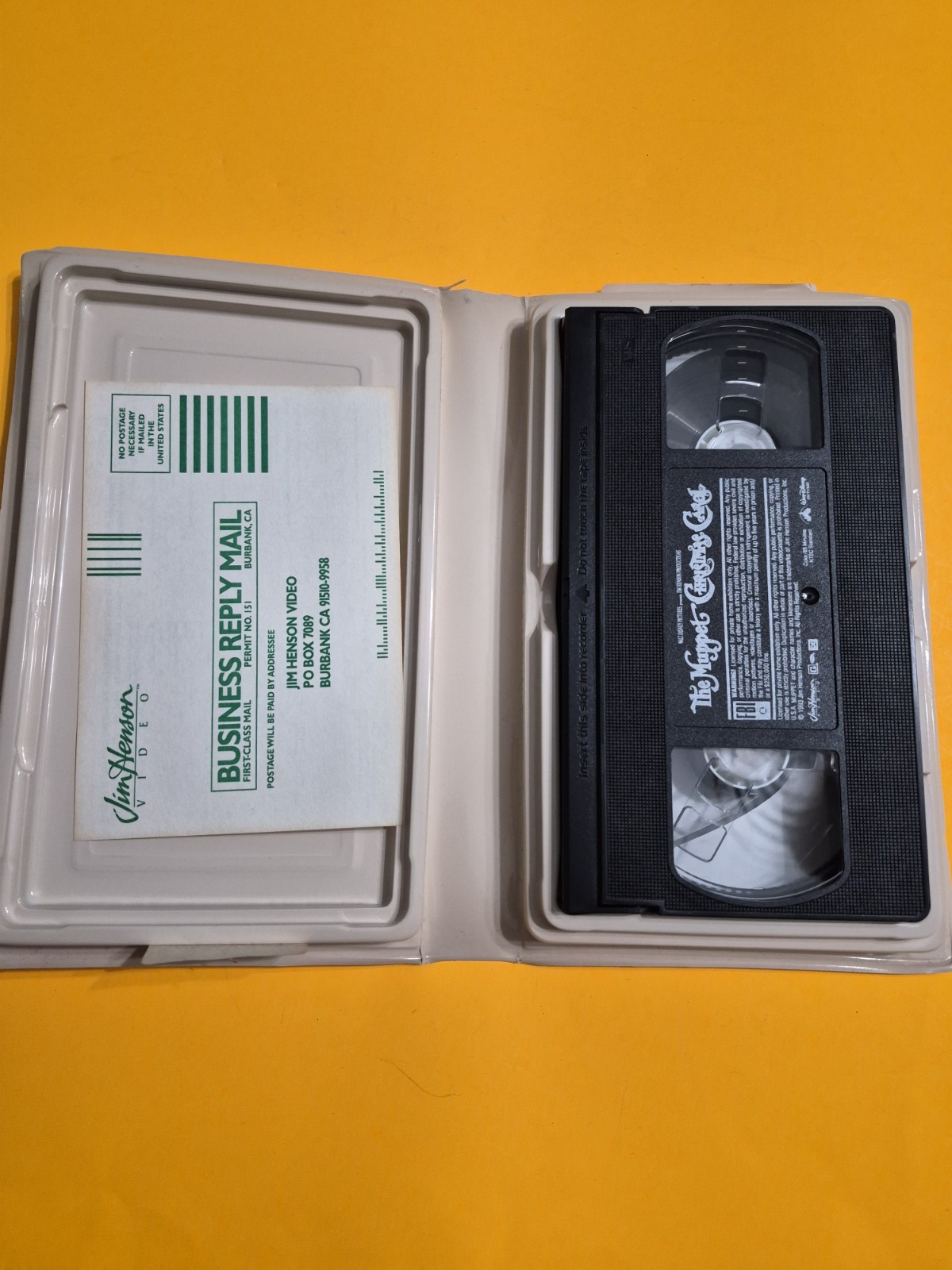 The Muppets Christmas Carol Jim Henson 1993 VHS Video Tape Clamshell Case