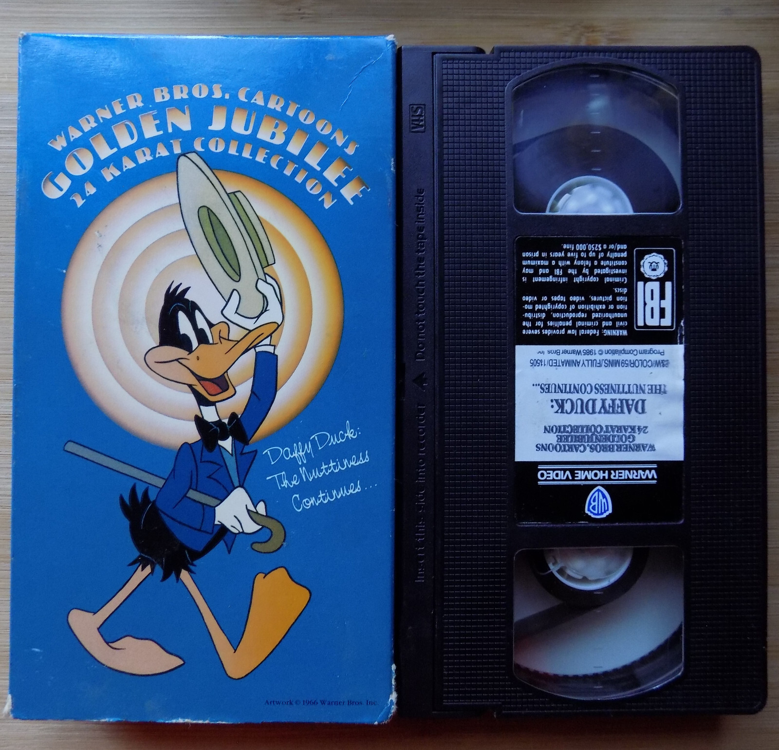 Daffy Duck: The Nuttiness Continues – VHS – Mel Blanc