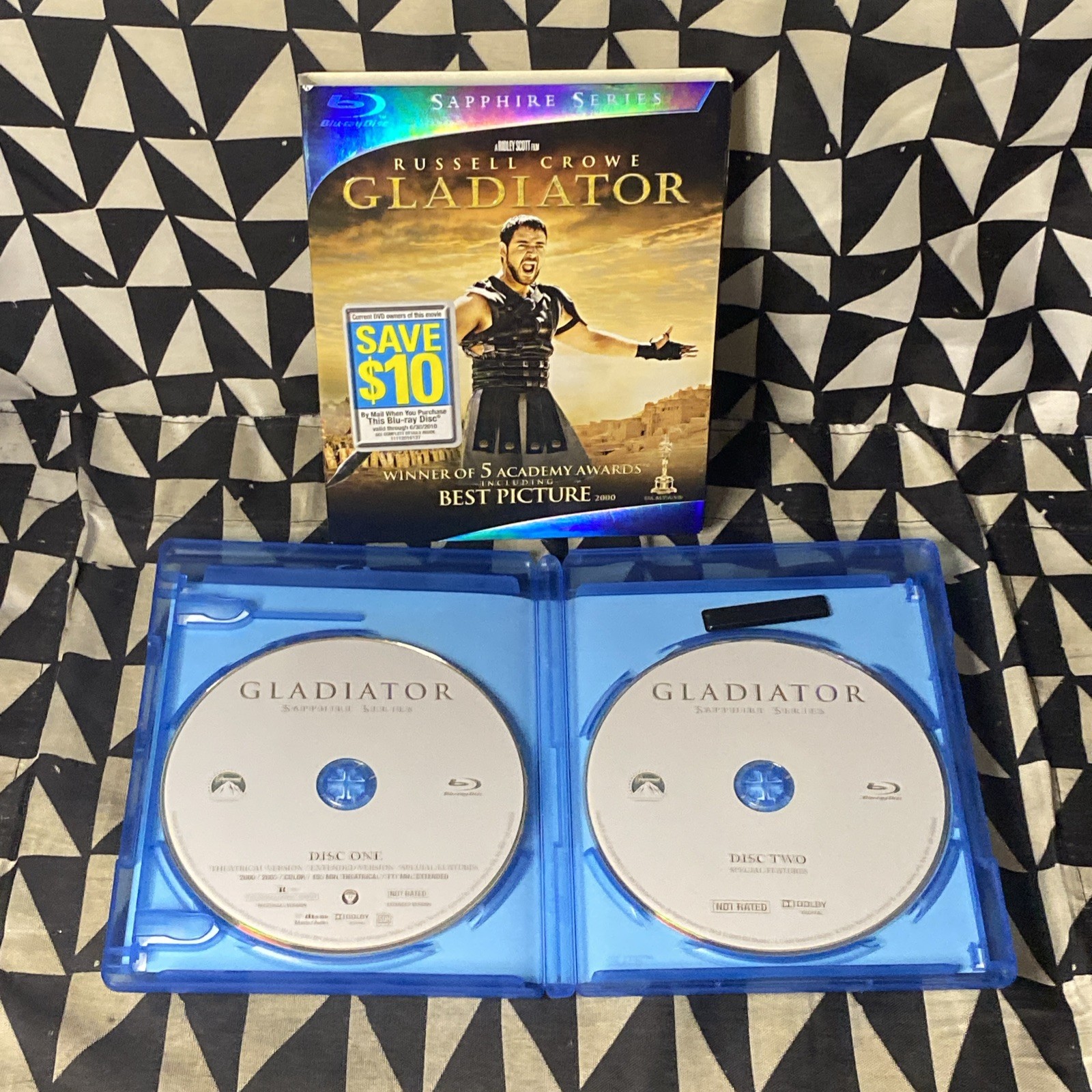 Gladiator (Sapphire Series) Blu-ray 2 Disc Set w/ Slip Cover
