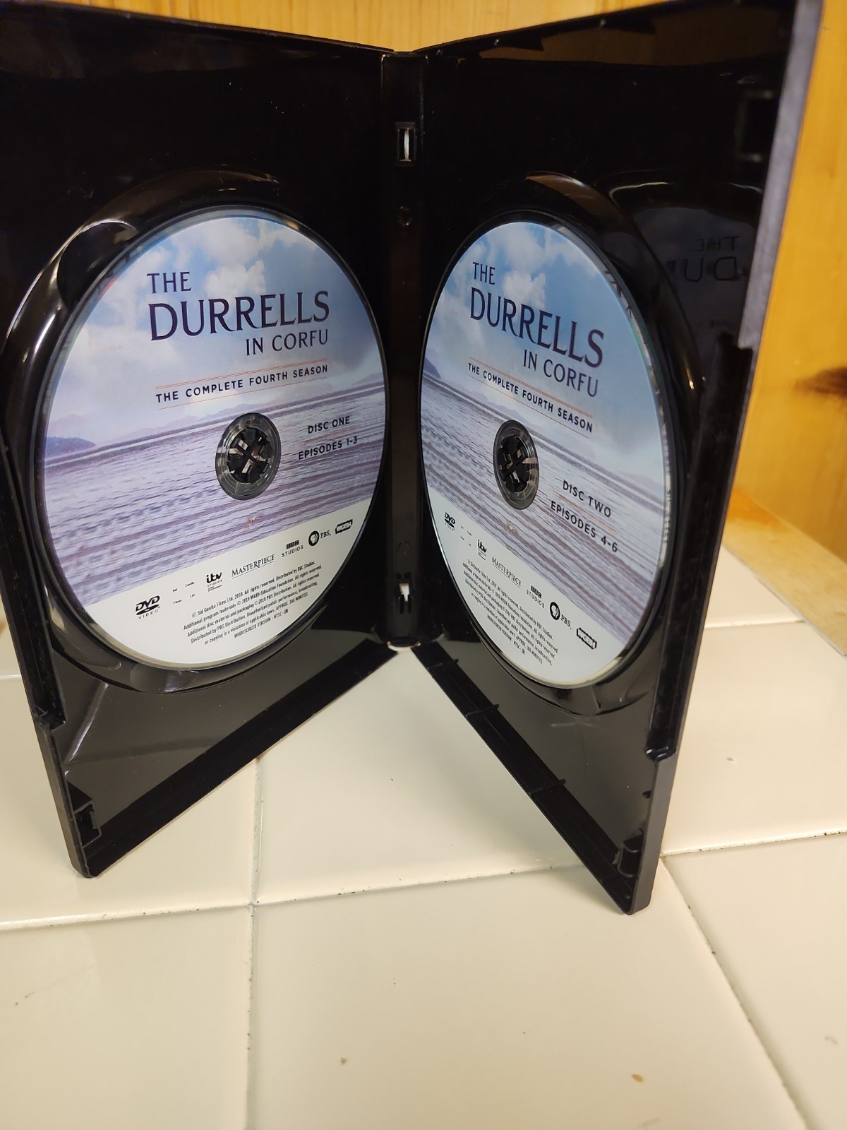 The Durrells in Corfu: Seasons 1-4 (Masterpiece) Used 8 Total DVDs