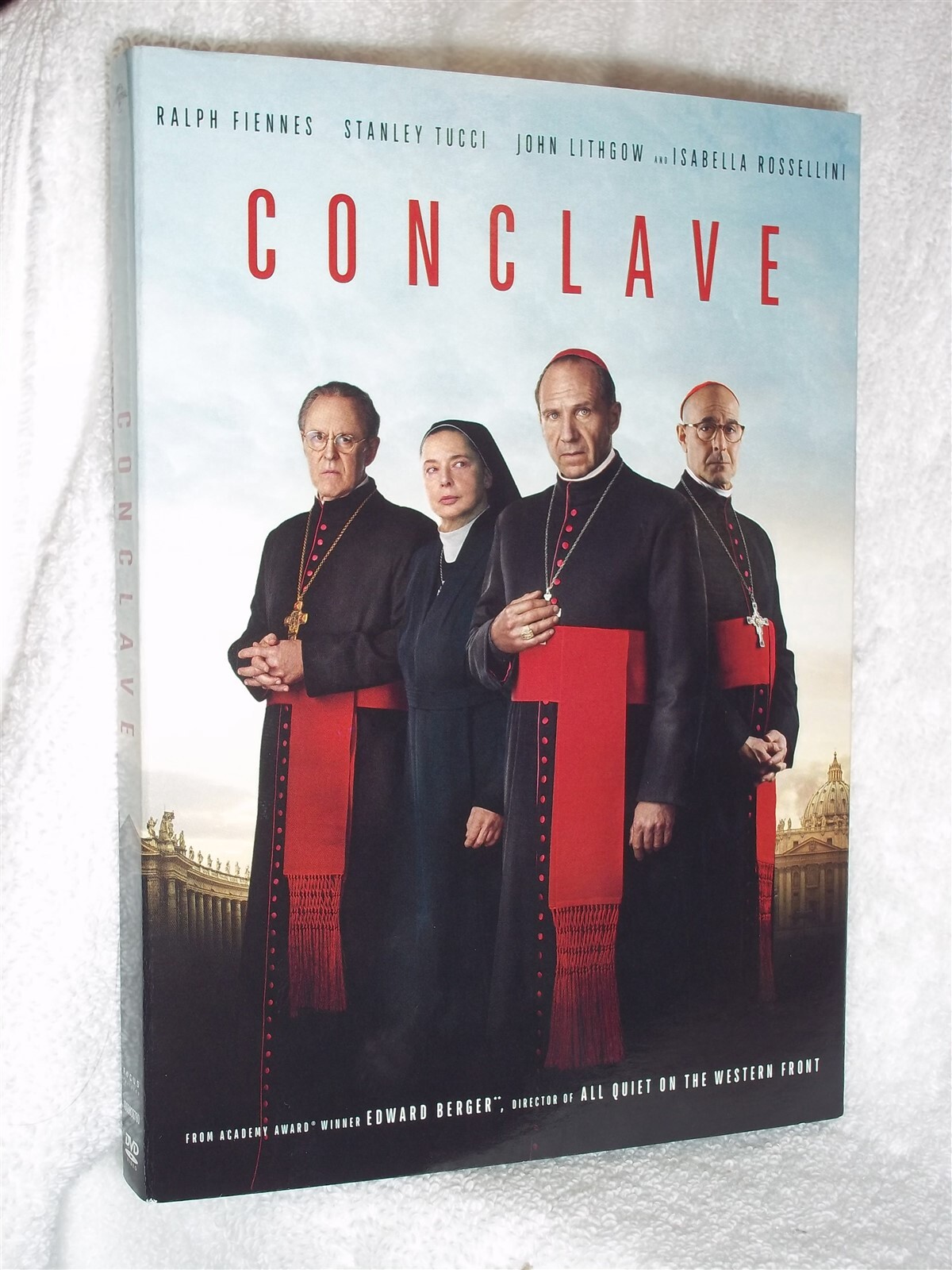 Conclave (DVD, 2025) Ralph Fiennes Stanley Tucci mystery suspense thriller FP