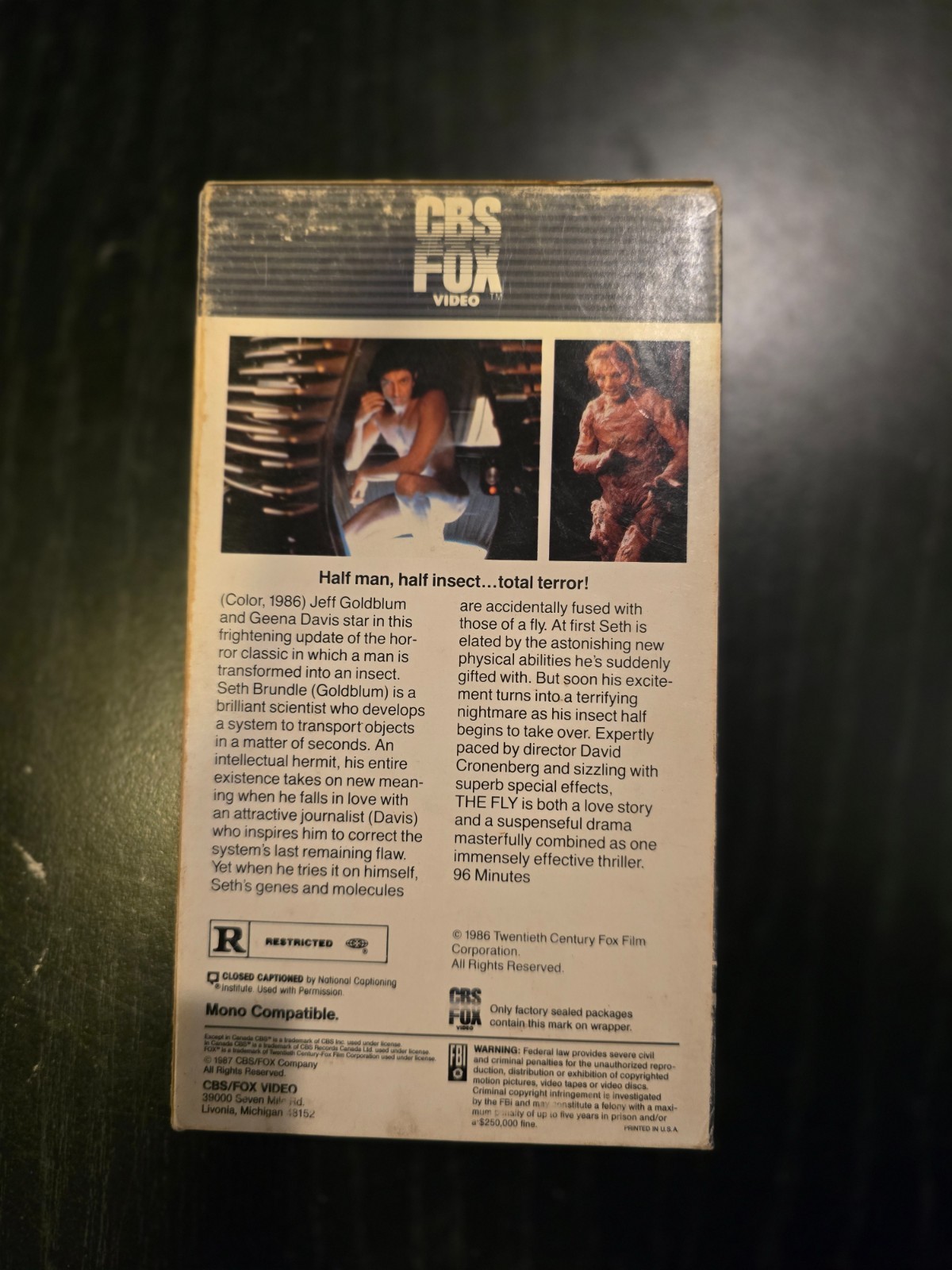 The Fly VHS 1987 CBS FOX Jeff Goldblum Vintage Horror Classic Original Plastic