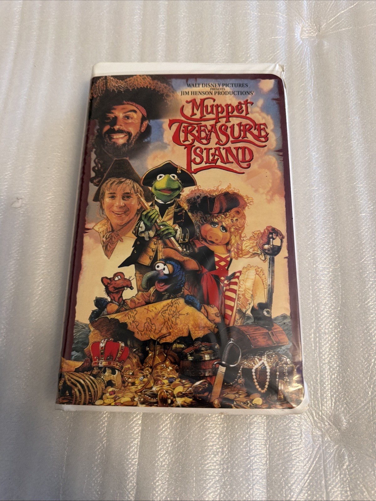 Muppet Treasure Island VHS / Jim Henson Walt Disney Pictures Classic Movie/B247