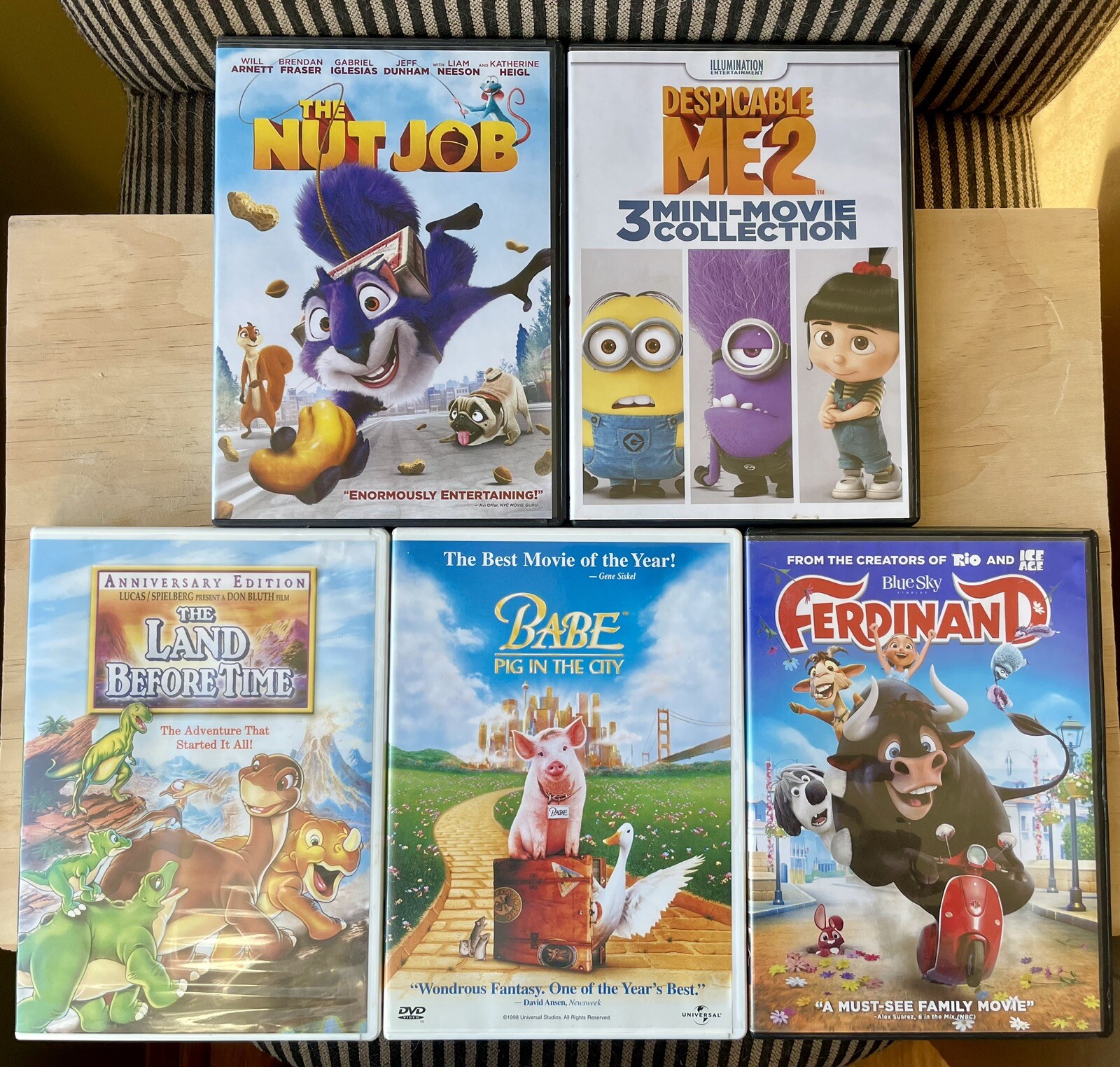 Lot (11) Children DVDs Smurfs, Lorax, Lego, Happy Feet, Babe, Ferdinand, ++More