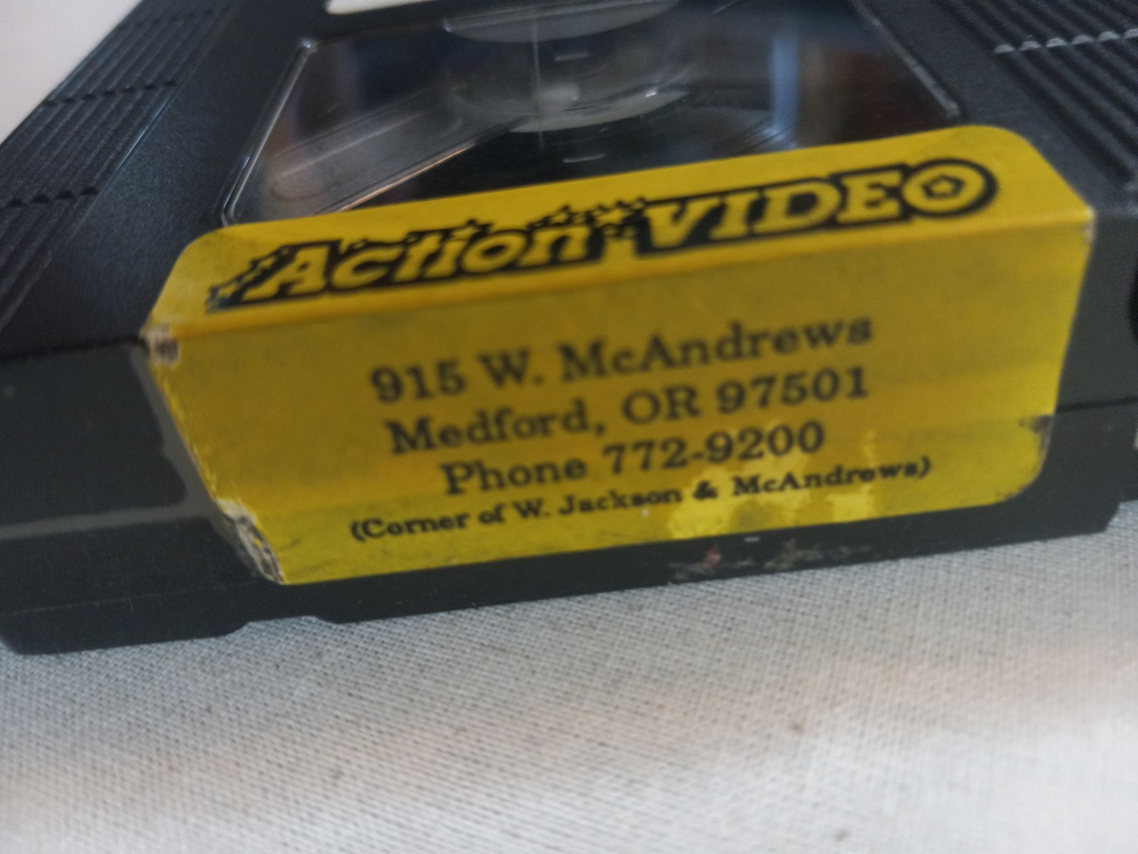 Genuine Risk VHS Used Peter Berg Terence Stamp Michelle Johnson 1990