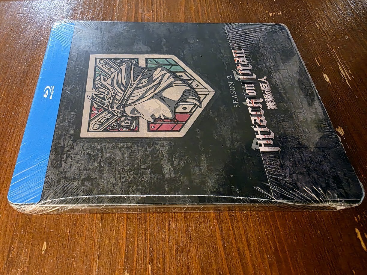 Attack on Titan: Season 2 Complete [Steelbook] [Blu-ray]