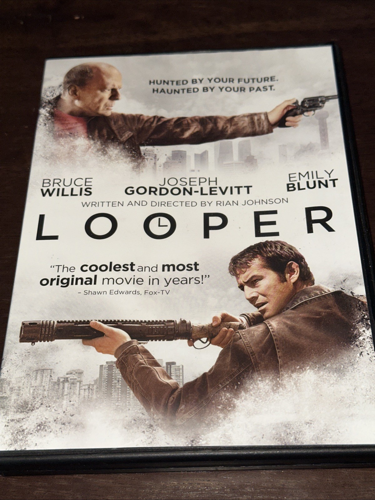 Looper – Very Good – Bruce Willis Emily Blunt Joseph Gordon-Levitt