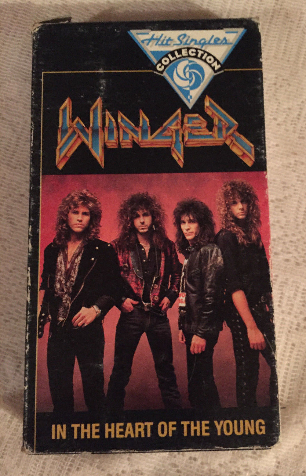 WINGER IN THE HEART OF THE YOUNG THE SINGLE COLLECTION MUSIC VIDEO 1990 VHS