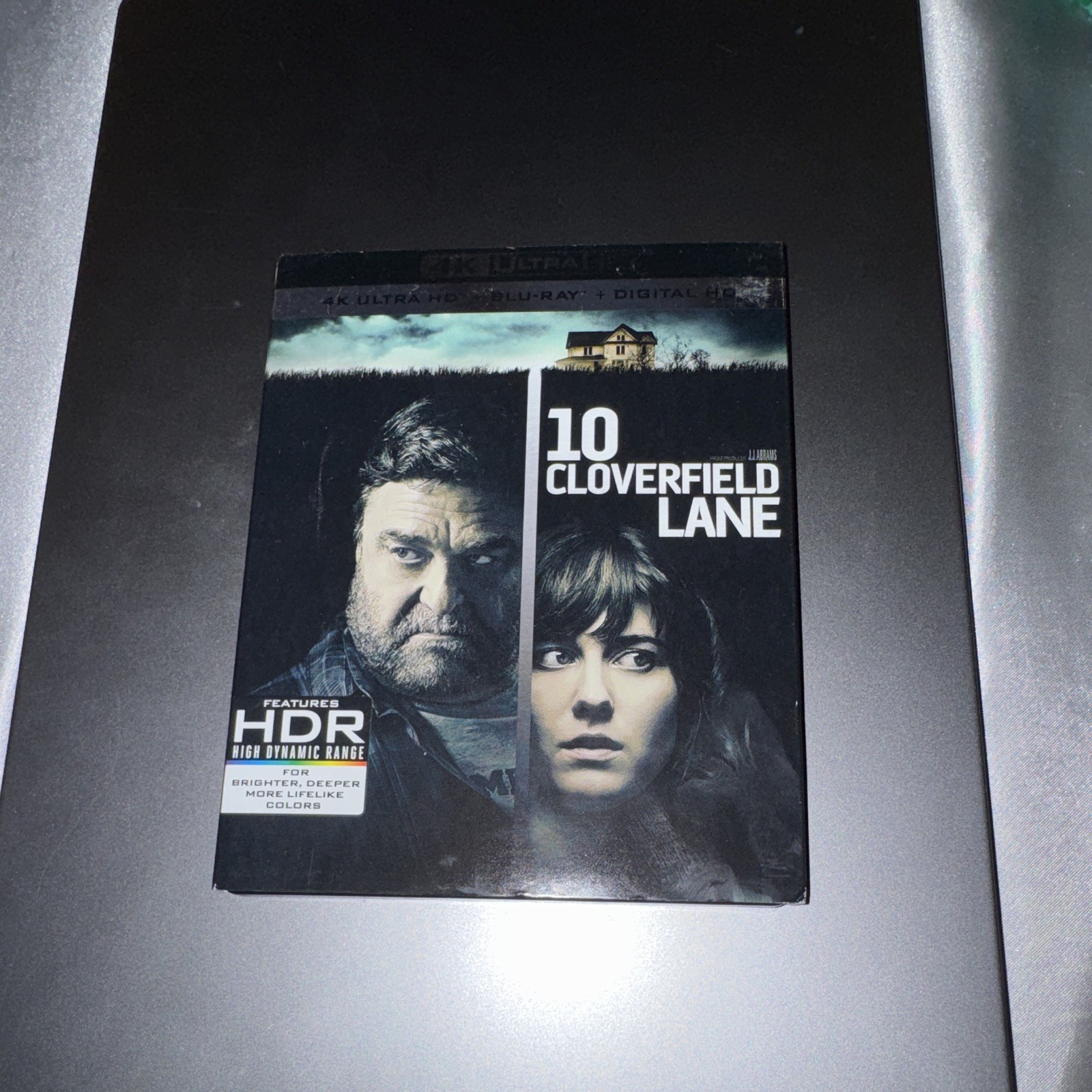 10 Cloverfield Lane (4K Ultra HD Blu-ray) w/ Slip Cover no digital