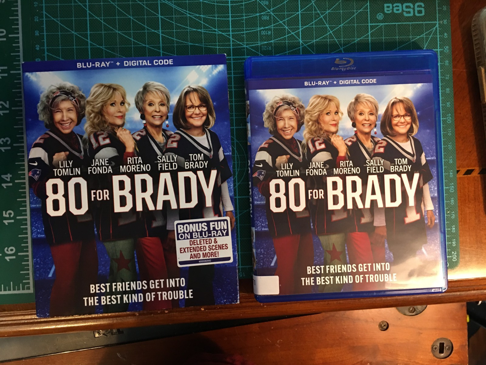 Lots of COMEDY Blu-ray, pick more for discount, combined shipping also
