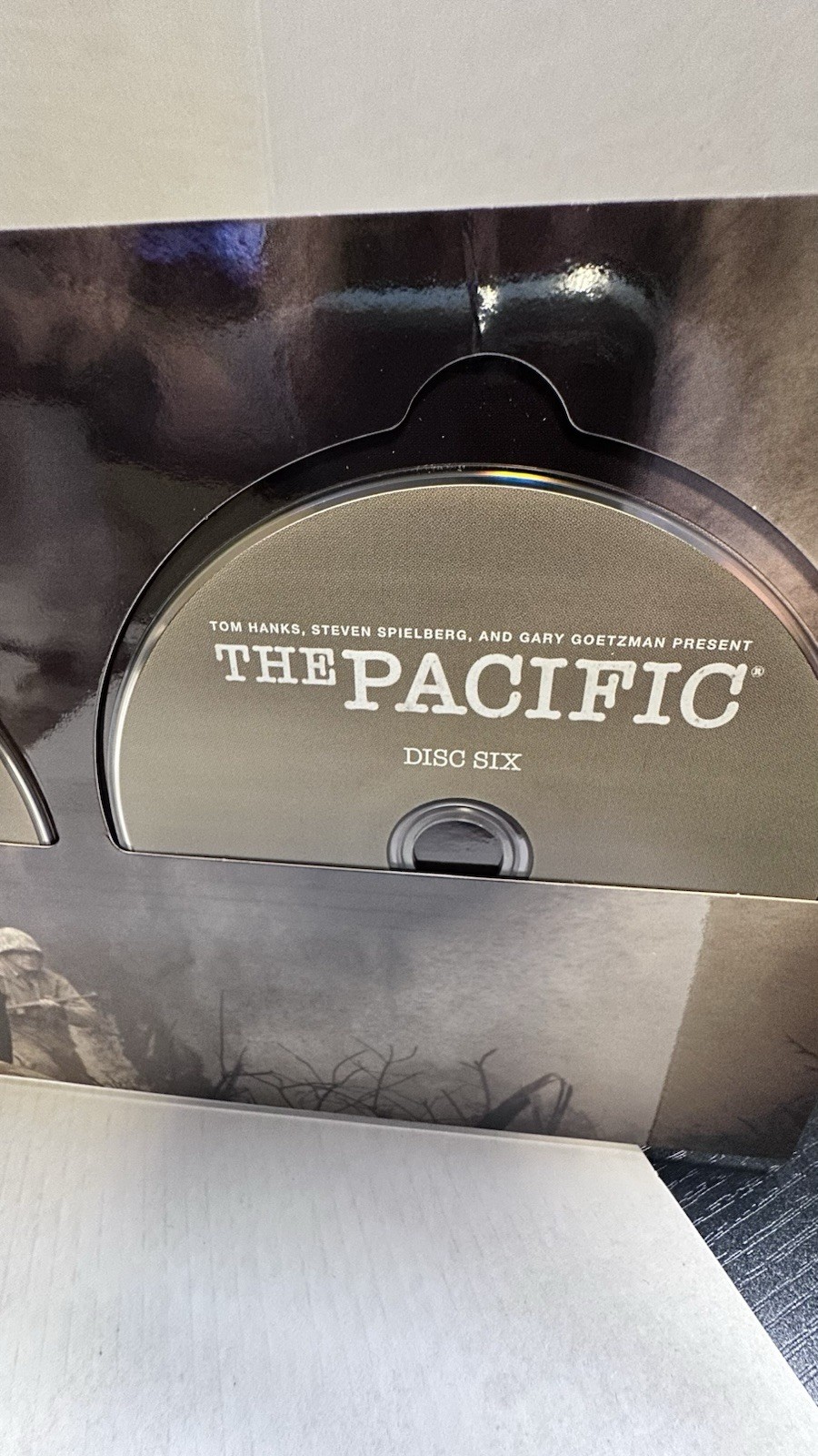 HBO Band of Brothers / The Pacific Blu-ray Complete Series Box Set w/ Book