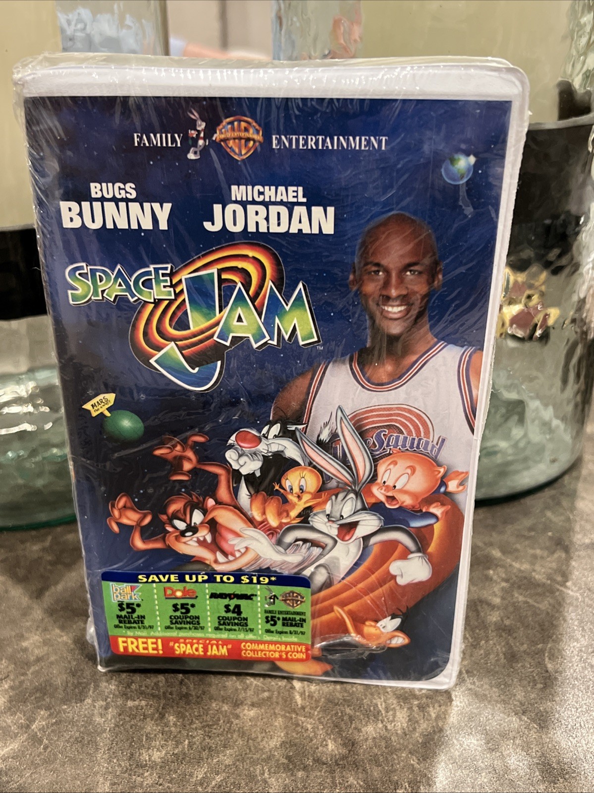 Space Jam (VHS, 1997, Clam Shell) New & Sealed.