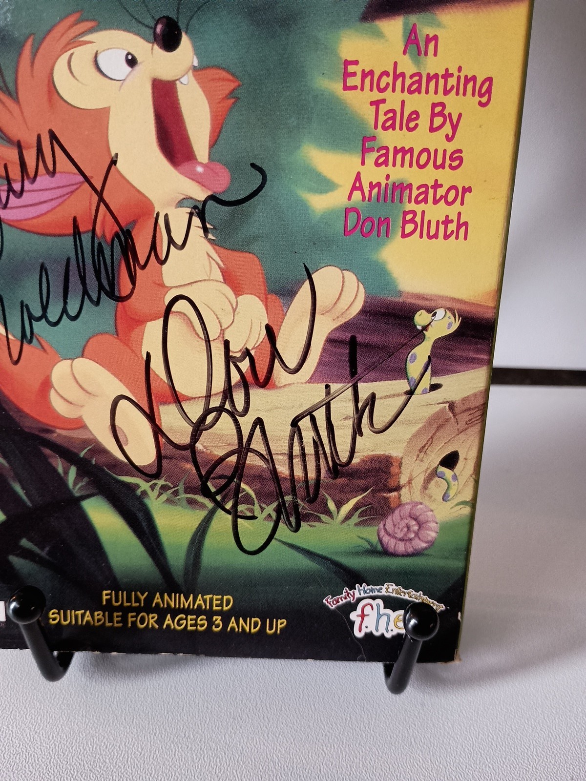 Banjo the Woodpile Cat (VHS) Autographed Front Cover – Don Bluth – Gary Goldman