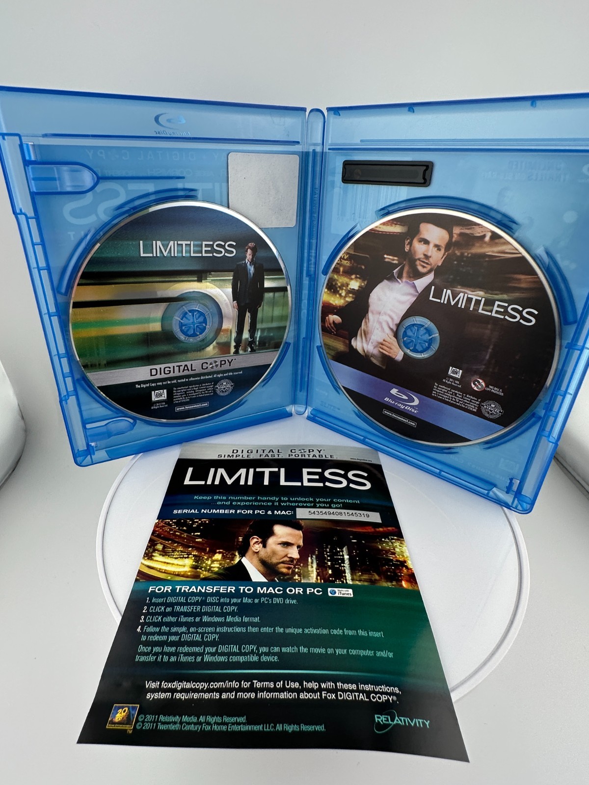 Limitless Blu-ray + Digital Copy (Unrated Extended Cut, 2011)