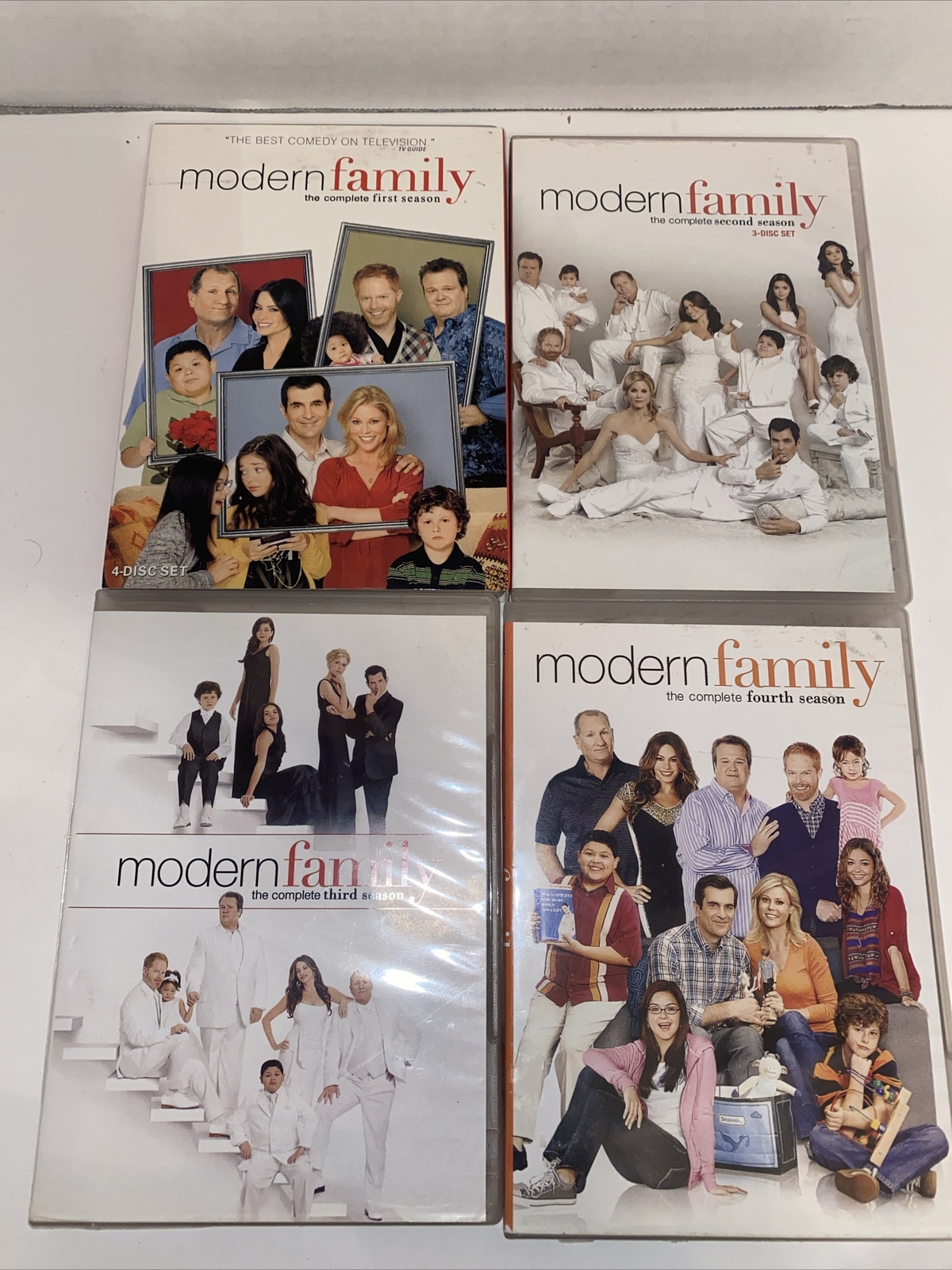 Modern Family DVD Lot Complete Season 1 2 3 4 Comedy TV Show Ed O’Neill Vergara