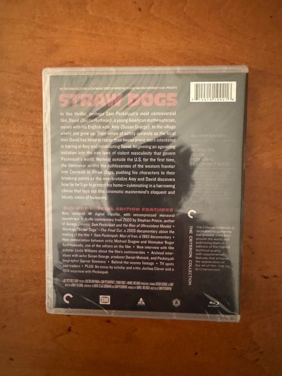 STRAW DOGS – BLU-RAY – CRITERION COLLECTION – “DUSTIN HOFFMAN” – BRAND NEW!