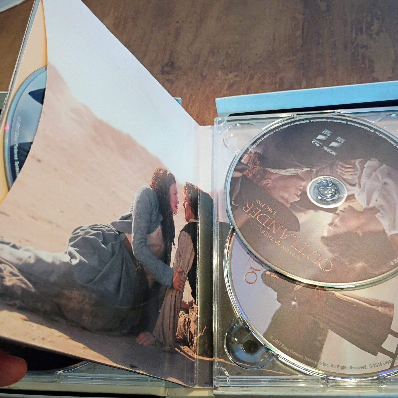 Outlander Season Three – Limited Collector’s Edition Blu-ray Deleted Scenes