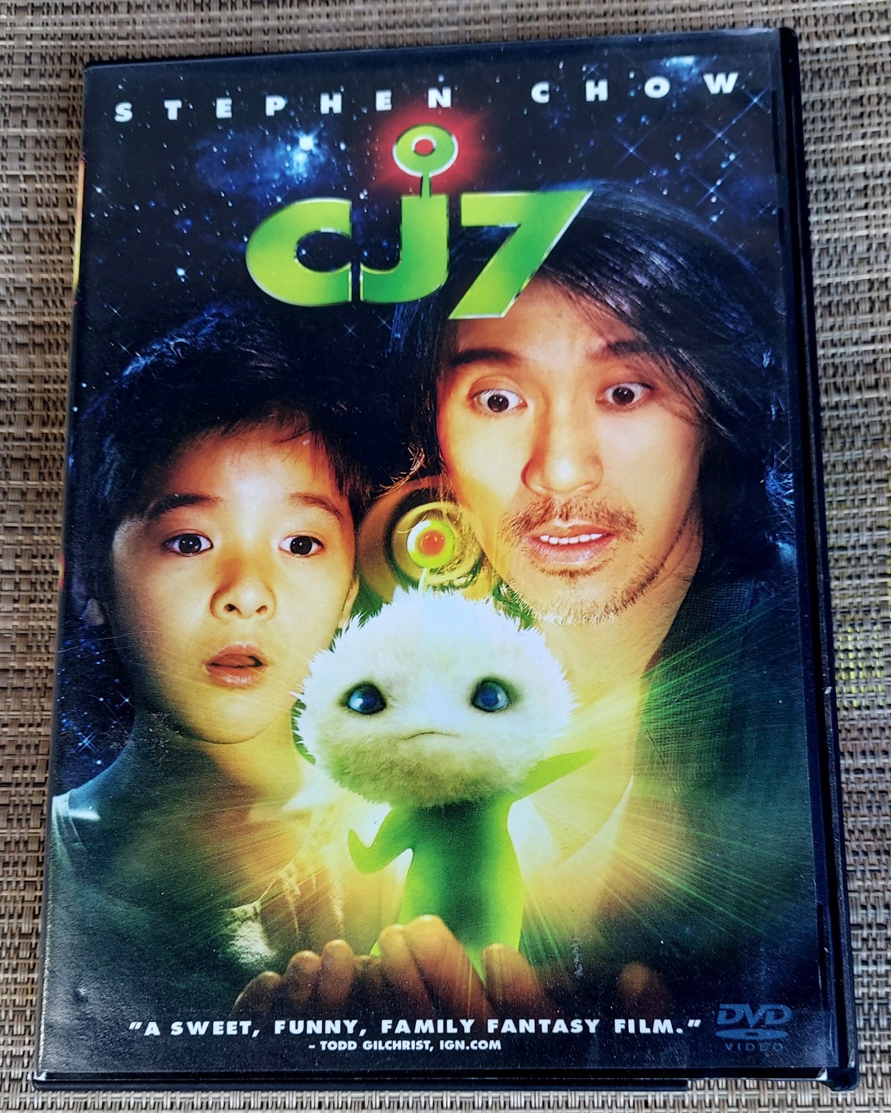 CJ7 Fun Loving Extraterrestrial Pet English Chinese Mandarin Language DVD