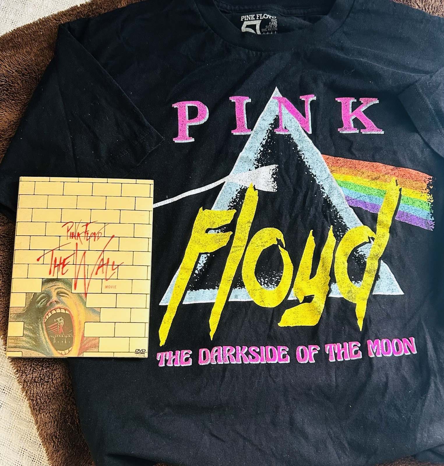 Pink Floyd Set 🌖 Dark Side Of The Moon T-Shirt (L) 🧱The Wall DVD w/ Poster