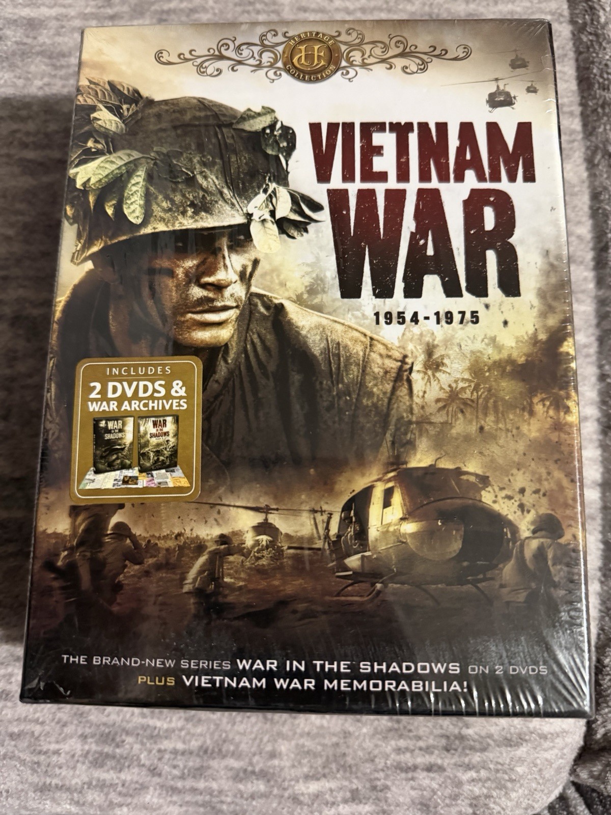 Vietnam War 1954-1975 (2 DVD Set & War Archives)