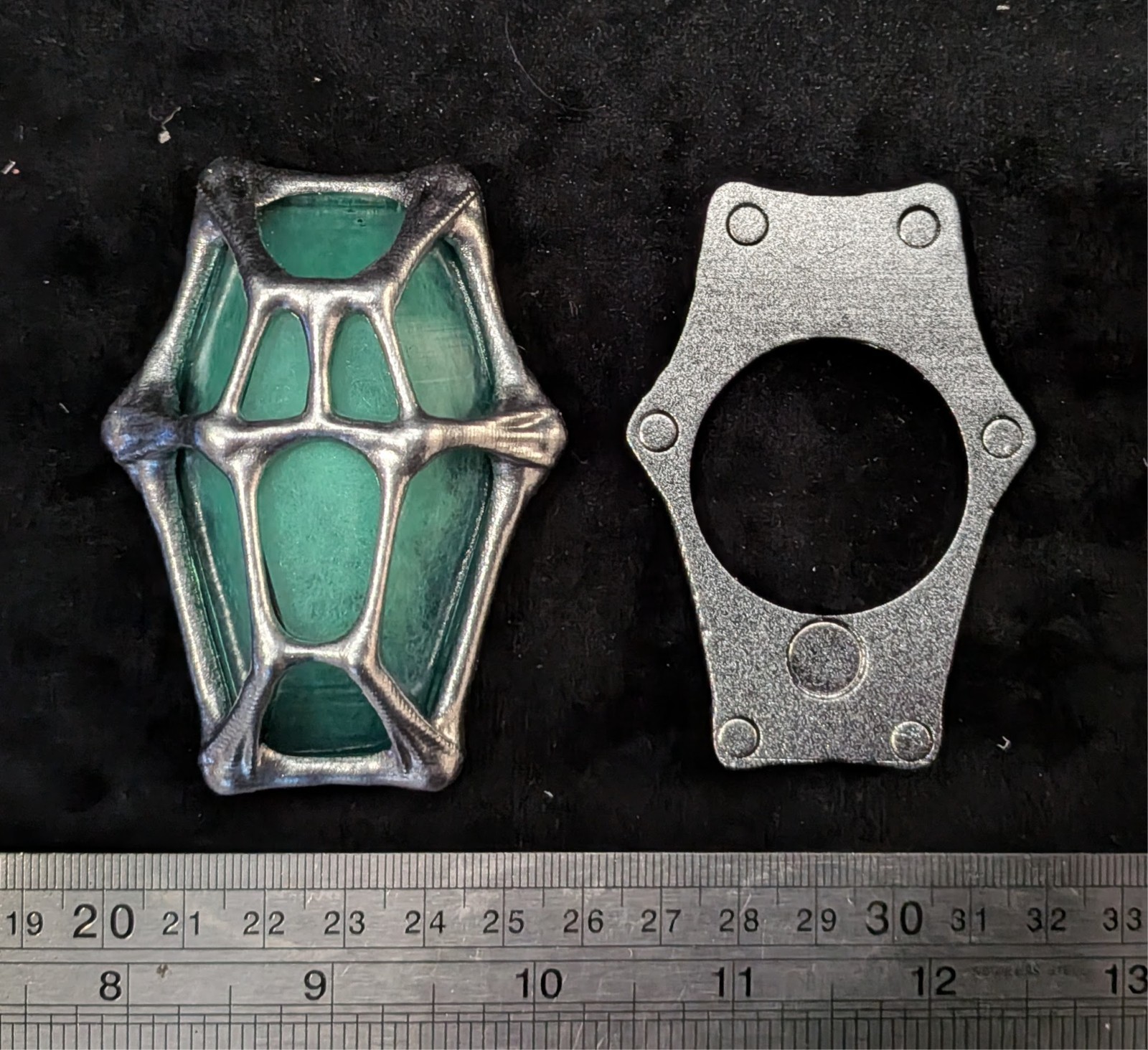 Stargate – Atlantis – Ancient Personal Shield Emitter prop replica with stand