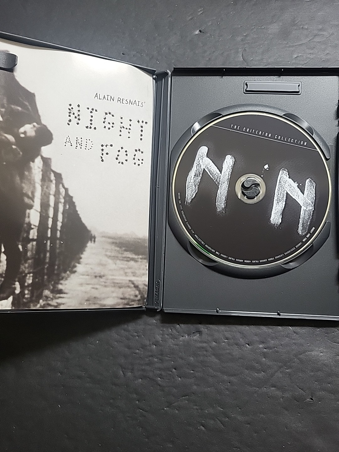NIGHT AND FOG ~ Criterion Collection ~ DVD